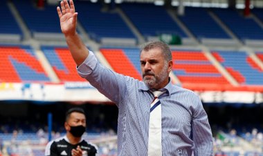 Celtic won't give Postecoglou time amid sporting director reveal - pundit