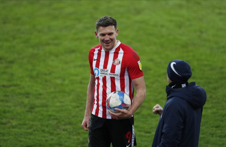 Celtic: Phillips on Charlie Wyke rumours