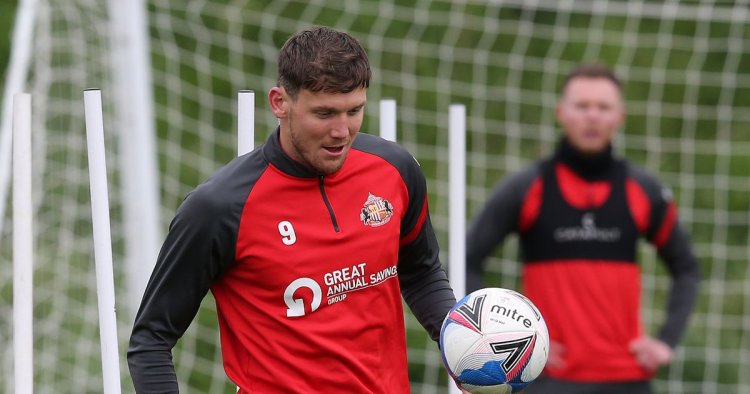 Noel Whelan claims Celtic should be 'aiming higher' than Charlie Wyke