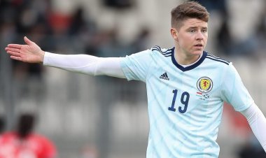 ‘Look at the goals’ – Pundit backs move for 18-goal boyhood Celtic fan; available for £4m
