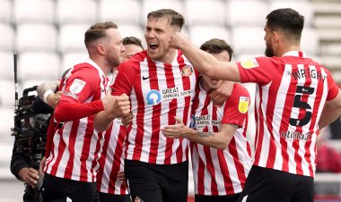 Celtic striker target Charlie Wyke fuels transfer links with Sunderland farewell