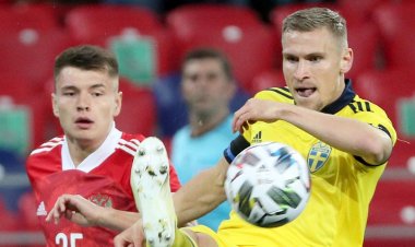 Carl Starfelt asking price set as Celtic step up move for Swedish defender