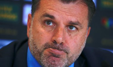“He wasn’t allowed to take any staff” - Aussie agent’s incredible backroom team claim.