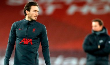 Ben Davies to Celtic transfer news as Hoops 'rejoin' race for Liverpool defender