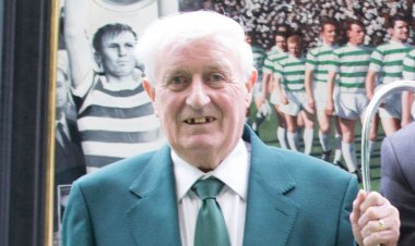 Charlie Gallagher: Former Celtic forward dies aged 80