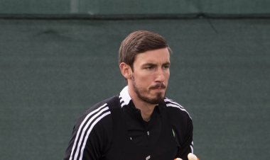 Barkas ‘settled at Celtic’ - Loan deal off