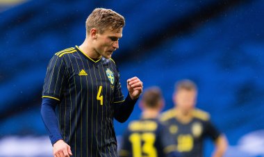 Celtic remain in the hunt for Carl Starfelt | Sportslens.com