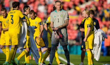 Opinion: Jose Mourinho axes Swedish No.1, Celtic should be on alert |
