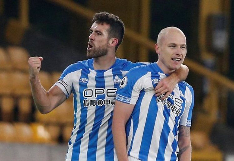 Celtic: Fans discuss news about Aaron Mooy