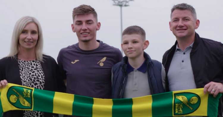 Billy Gilmour's Rangers-mad mum refuses to hold green part of Norwich scarf