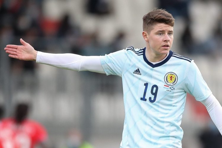 ‘Look at the goals’ – Pundit backs move for 18-goal boyhood Celtic fan; available for £4m