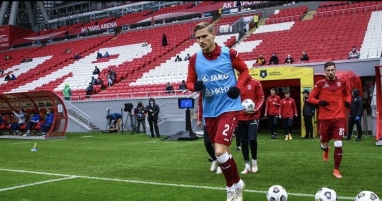 Carl Starfelt holds Celtic transfer talks amid defensive signing spree