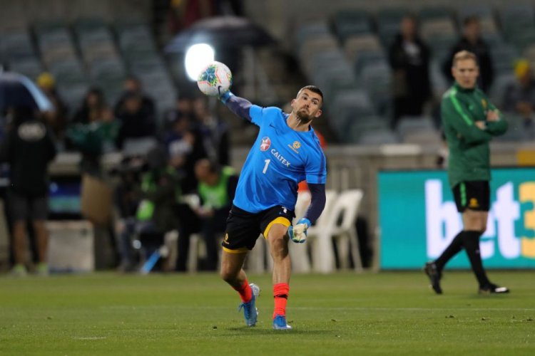 Video: Aussie Keeper Mat Ryan massive hint on move to Celtic rather th