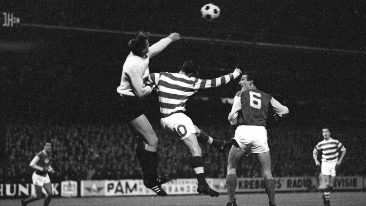 Ex-Ireland international Charlie Gallagher dies aged 80