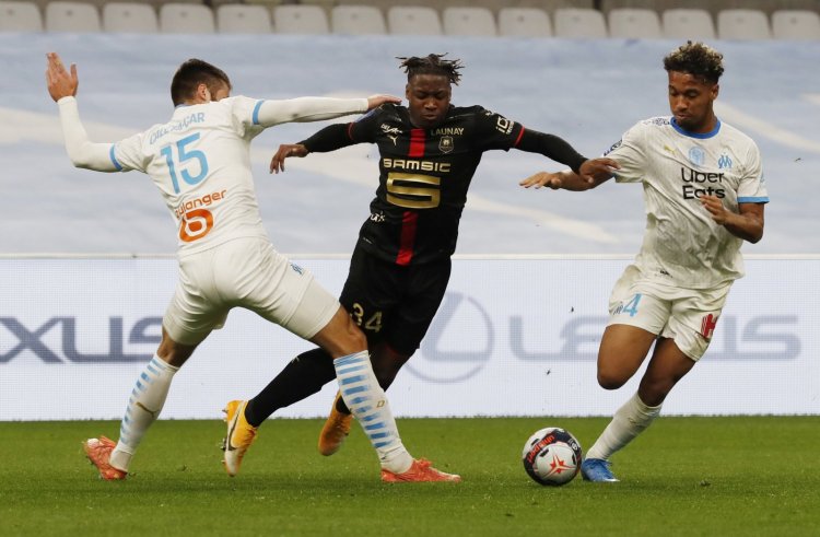 Celtic open talks to sign Brandon Soppy