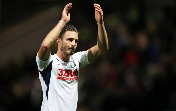 Forget Starfelt: Celtic must pursue Ben Davies