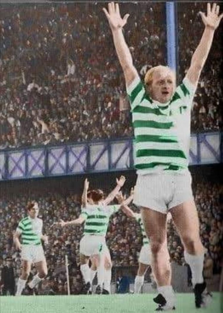 Photo Of The Day: Jinky And The Bhoys Celebrate | The Celtic Star