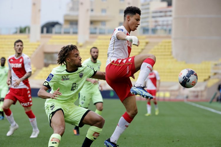Celtic: Fans discuss latest transfer news update