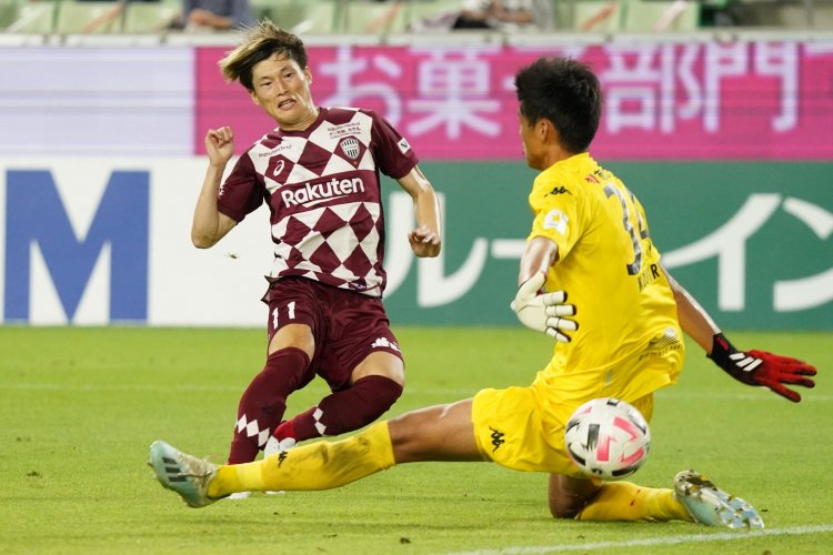 Japanese football expert Dan Orlowitz answers our questions on exciting new Celtic signing - 67 Hail Hail