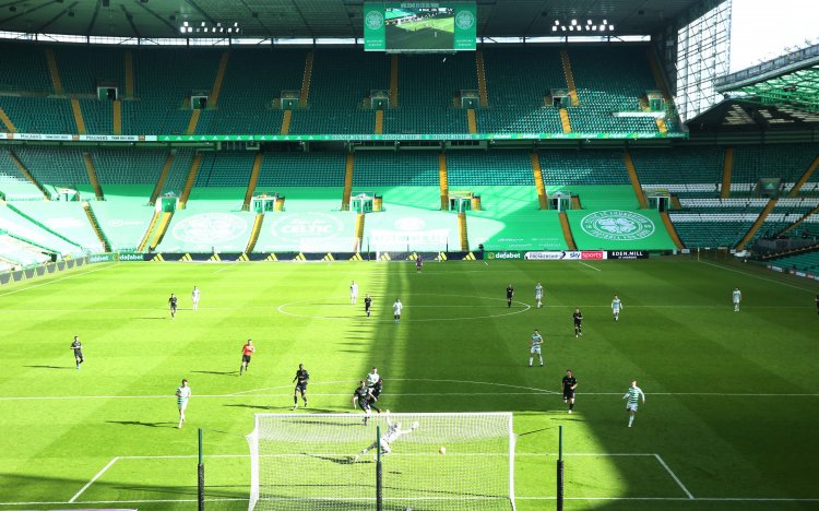 Burnley take Celtic and Rangers linked Thomas Robert on trial