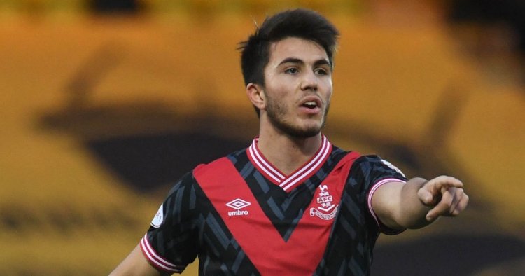 Thomas Robert Celtic transfer blow as Burnley offer Premier League opportunity