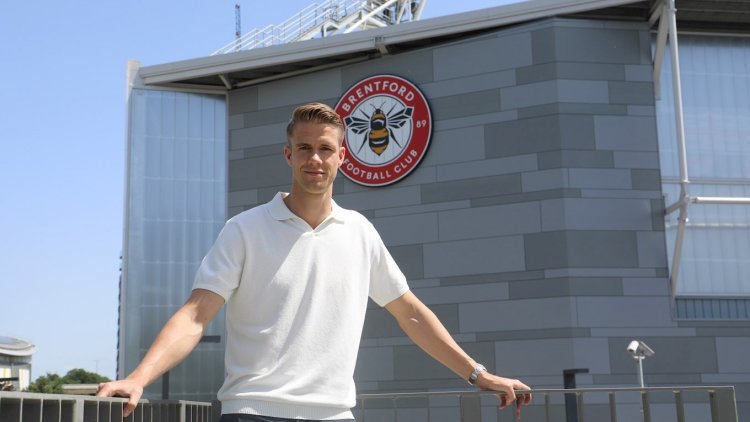 Brentford complete signing of Kristoffer Ajer from Celtic