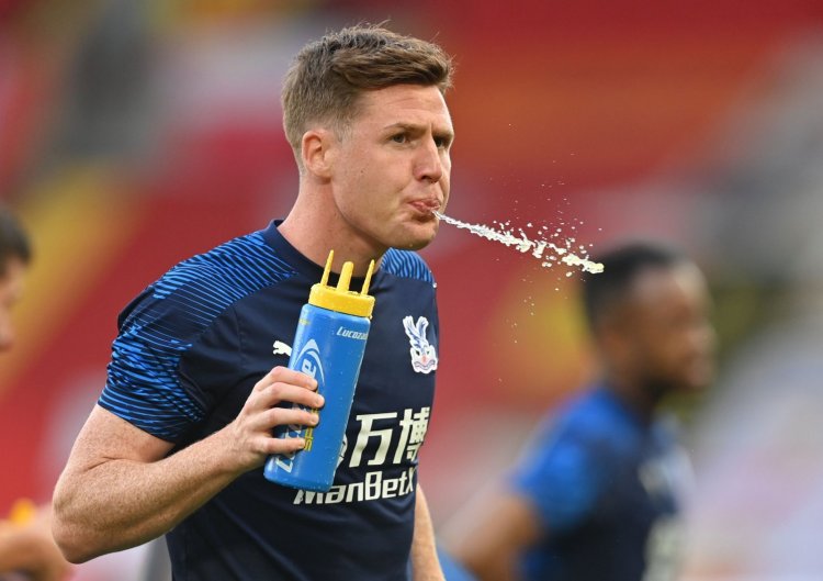 Celtic fans erupt as James McCarthy signed